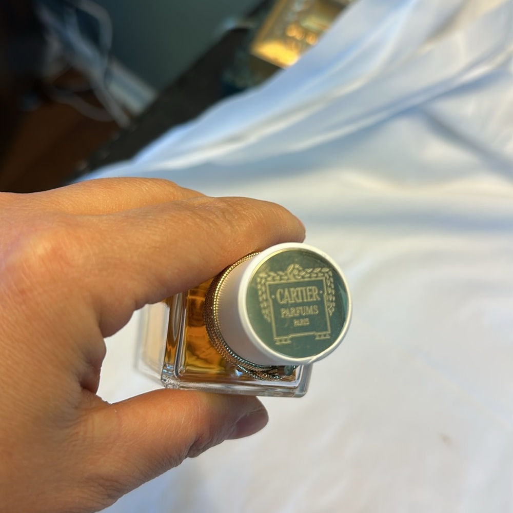 Cartier OUD & OUD perfume - Picture 5 of 10